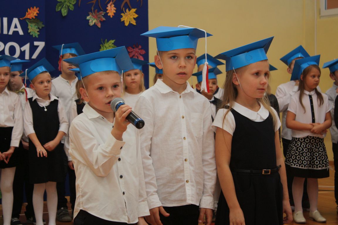 Pasowanie Na Ucznia Klasy Pierwszej Scenariusz Chomikuj Pasowanie na ucznia klasy pierwszej – V Liceum Ogólnokształcące, Szkoła Podstawowa nr 8